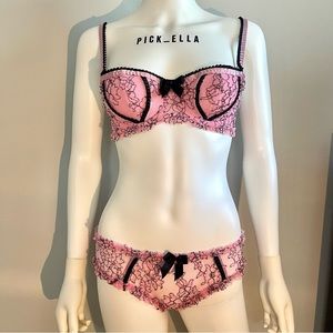 M/S Vs Victoria’s Secret Vintage Very Sexy lace ruffled Bra/Panty lingerie 2pc